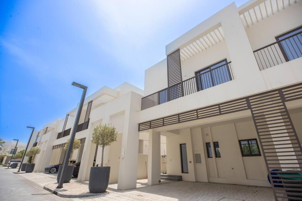 Luxury 3 Bdr Villa By The Sea 54 Эль-Фуджайра Экстерьер фото
